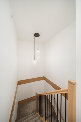 210-7131 17Th Avenue, Burnaby, BC 