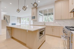 3252 Allan Road  North Vancouver, BC V7J 3C5