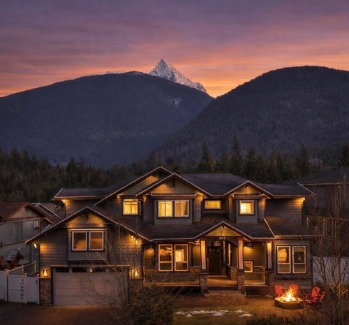 1031 Jay Crescent  Squamish, BC V8B 0P2