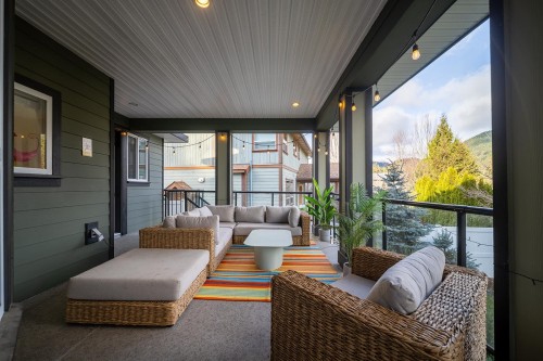 1031 Jay Crescent, Squamish, BC 