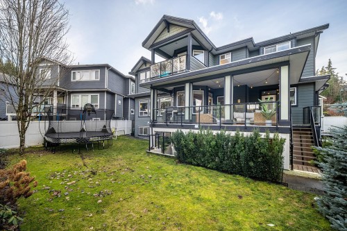 1031 Jay Crescent, Squamish, BC 