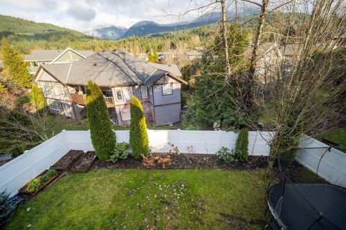 1031 Jay Crescent, Squamish, BC 