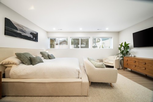 1031 Jay Crescent, Squamish, BC 