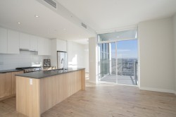 1309-3430 Kent Avenue South Avenue E Vancouver, BC V5S 0G7