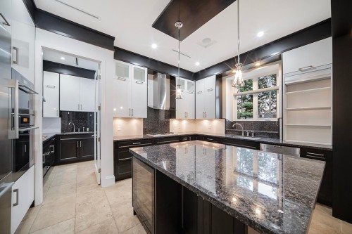 1420 53Rd Avenue W, Vancouver, BC 