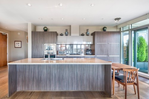 504-181 Athletes Way, Vancouver, BC 