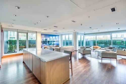 504-181 Athletes Way, Vancouver, BC 