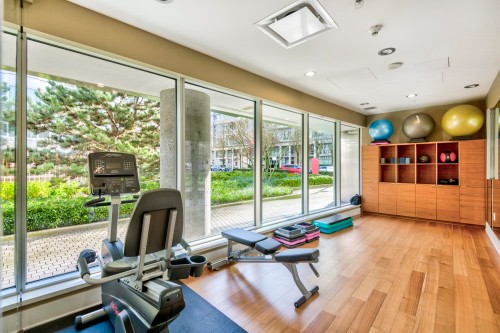 504-181 Athletes Way, Vancouver, BC 
