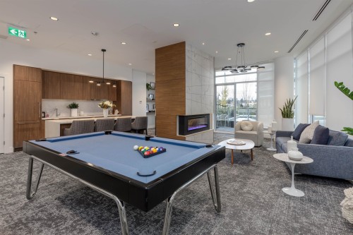 301-7788 18Th Street, Burnaby, BC 