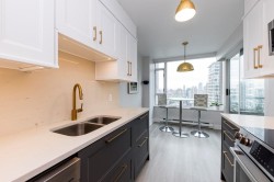 1803-888 Hamilton Street  Vancouver, BC V6B 5W4