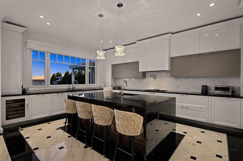 2531 Nelson Avenue, West Vancouver, BC 