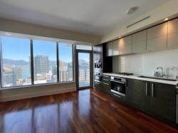 23**-667 Howe Street  Vancouver, BC V6C 2E5