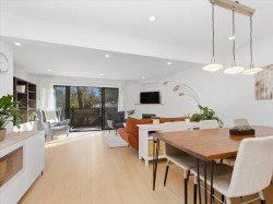 48-1910 Cedar Village Crescent  North Vancouver, BC V7J 3M5