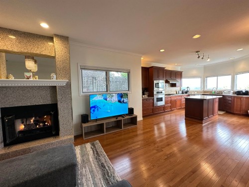 2272 Ottawa Avenue, West Vancouver, BC 