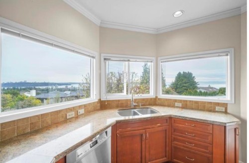 2272 Ottawa Avenue, West Vancouver, BC 