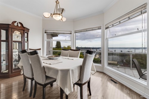 2272 Ottawa Avenue, West Vancouver, BC 