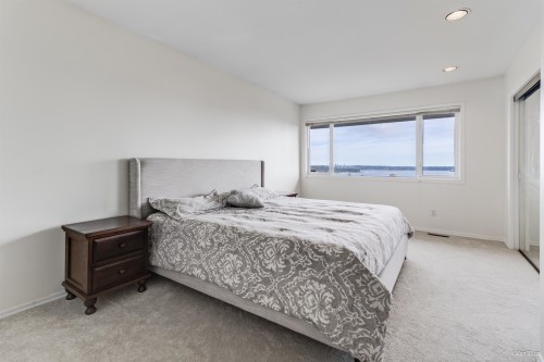 2272 Ottawa Avenue, West Vancouver, BC 