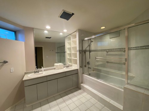 2272 Ottawa Avenue, West Vancouver, BC 