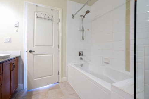 406-2103 45Th Avenue W, Vancouver, BC 