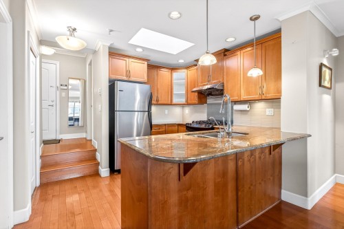 406-2103 45Th Avenue W, Vancouver, BC 