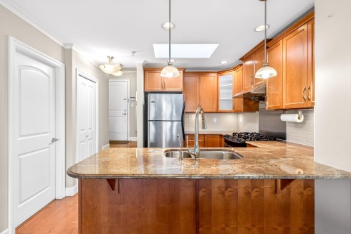 406-2103 45Th Avenue W, Vancouver, BC 