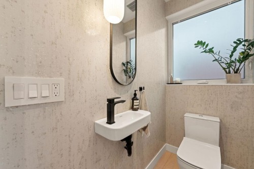 529 17Th Avenue E, Vancouver, BC 