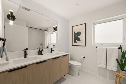 529 17Th Avenue E, Vancouver, BC 