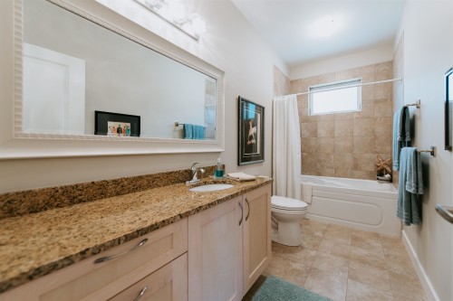 6222 Sitka Road, Sechelt, BC 