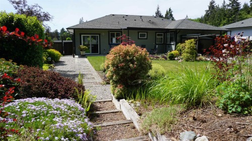 6222 Sitka Road, Sechelt, BC 
