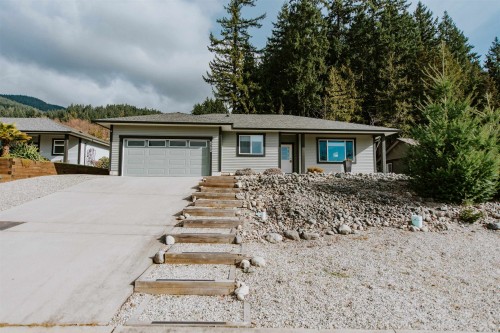 6222 Sitka Road, Sechelt, BC 