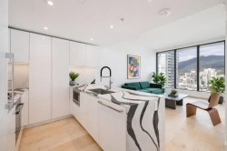 1307-135 13th Street E North Vancouver, BC V7L 0J8