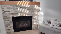 2-1233 16th Street W North Vancouver, BC V7P 1R5