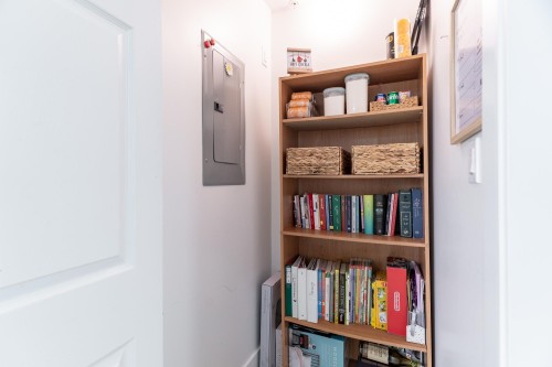 2-1233 16Th Street W, North Vancouver, BC 