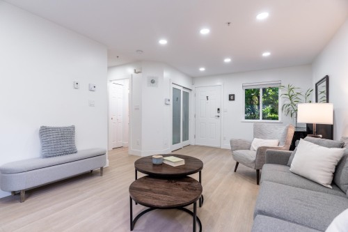 2-1233 16Th Street W, North Vancouver, BC 