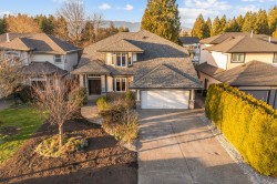 19379 123 Avenue  Pitt Meadows, BC V3Y 2K3