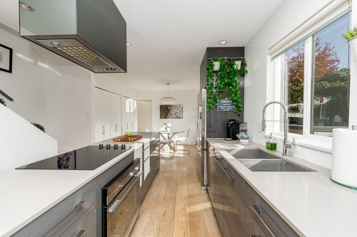 3988 Parkway Drive, Vancouver, BC 