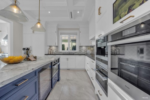 3946 30Th Avenue W, Vancouver, BC 