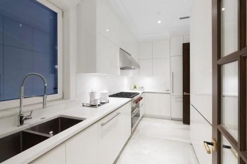 1335 Chartwell Drive, West Vancouver, BC 