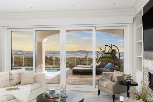 1335 Chartwell Drive, West Vancouver, BC 