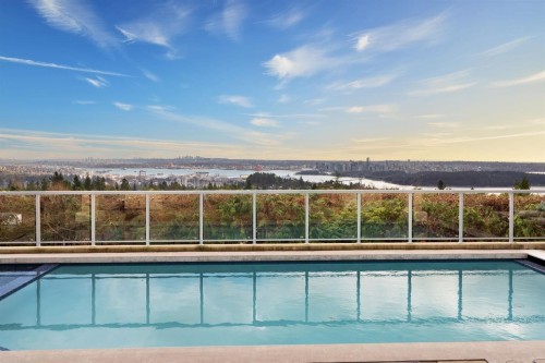 1335 Chartwell Drive, West Vancouver, BC 