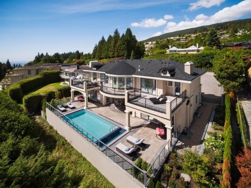 1335 Chartwell Drive, West Vancouver, BC 