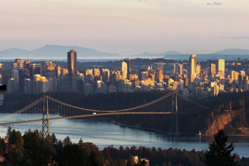 1335 Chartwell Drive, West Vancouver, BC 