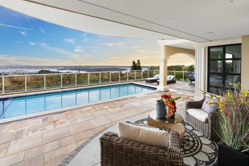 1335 Chartwell Drive, West Vancouver, BC 