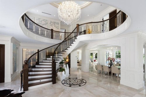 1335 Chartwell Drive, West Vancouver, BC 