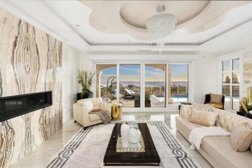 1335 Chartwell Drive, West Vancouver, BC 