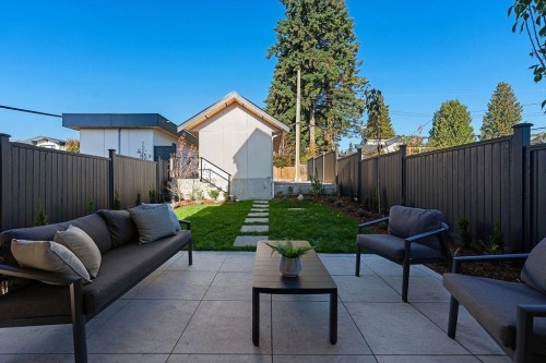 504 5Th Street E, North Vancouver, BC 