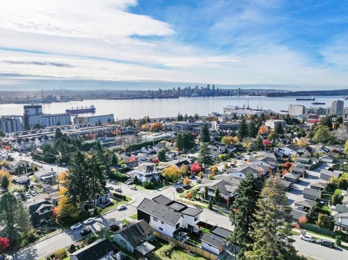 504 5Th Street E, North Vancouver, BC 