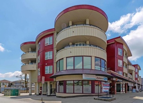 305-7738 Edmonds Street  Burnaby, BC V3N 1B8