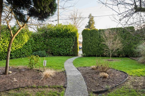 1564 Hope Road, North Vancouver, BC 