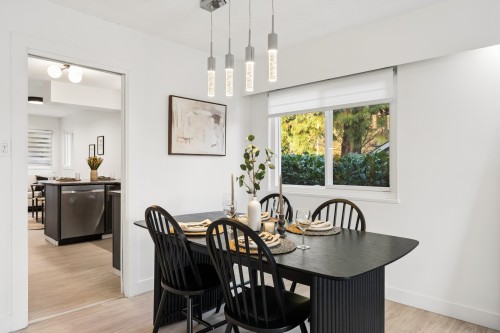 1564 Hope Road, North Vancouver, BC 